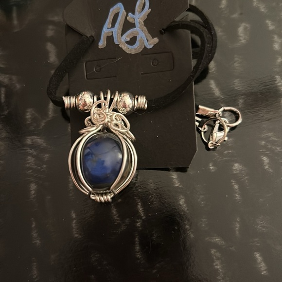 Handmade Glass Bead Wired Wrapped Necklace - Picture 3 of 5